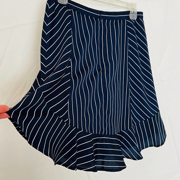 J.Crew Blue White Stripe Silky Poly Lined Ruffle Hem Flare Short Skirt Sz 6 - Picture 3 of 6